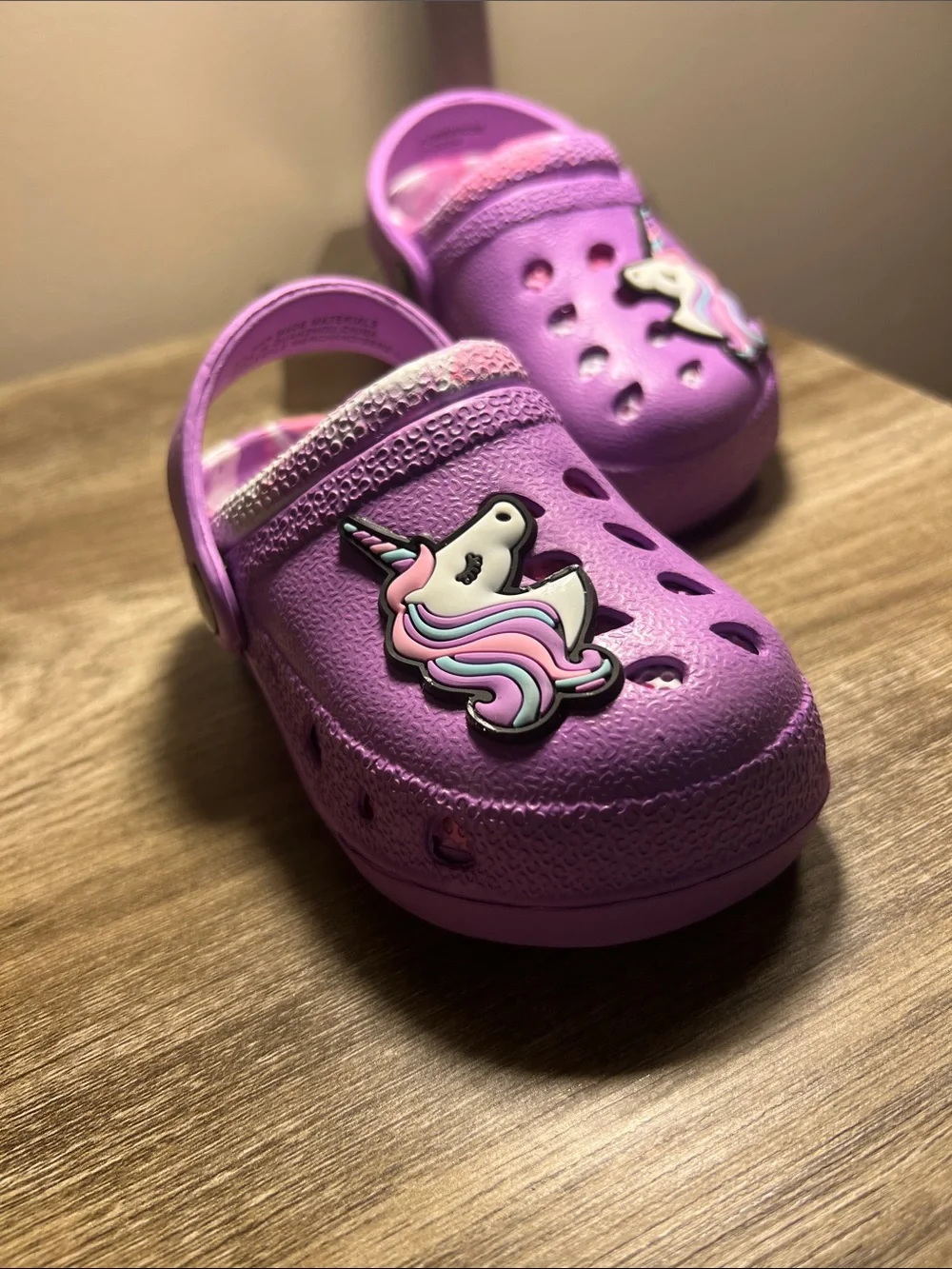 CROCS Kids Unicorn Clogs - Lavender Pink stock (37)
